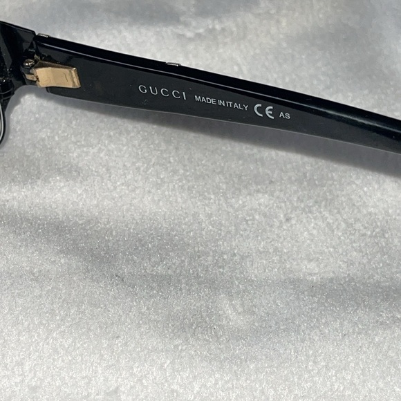 GUCCI GG2910 135 52mm Black Eyeglasses RX Frames w /Case - Picture 4 of 9